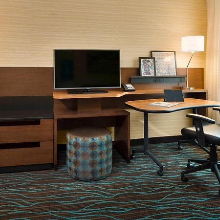 Fairfield Inn & Suites By Marriott Calgary Downtown Esterno foto