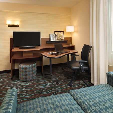 Fairfield Inn & Suites By Marriott Calgary Downtown Esterno foto